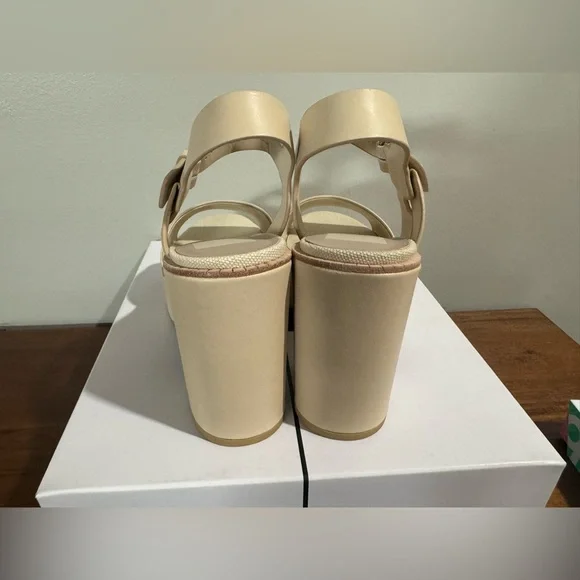 Dolce Vita Ella Platform Heel - Picture 5 of 8